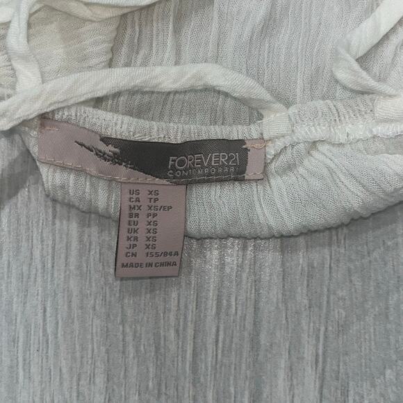 Forever 21 Contemporary Juniors XS Boho Blue & White Embroidery Tank Blouse - Picture 4 of 4